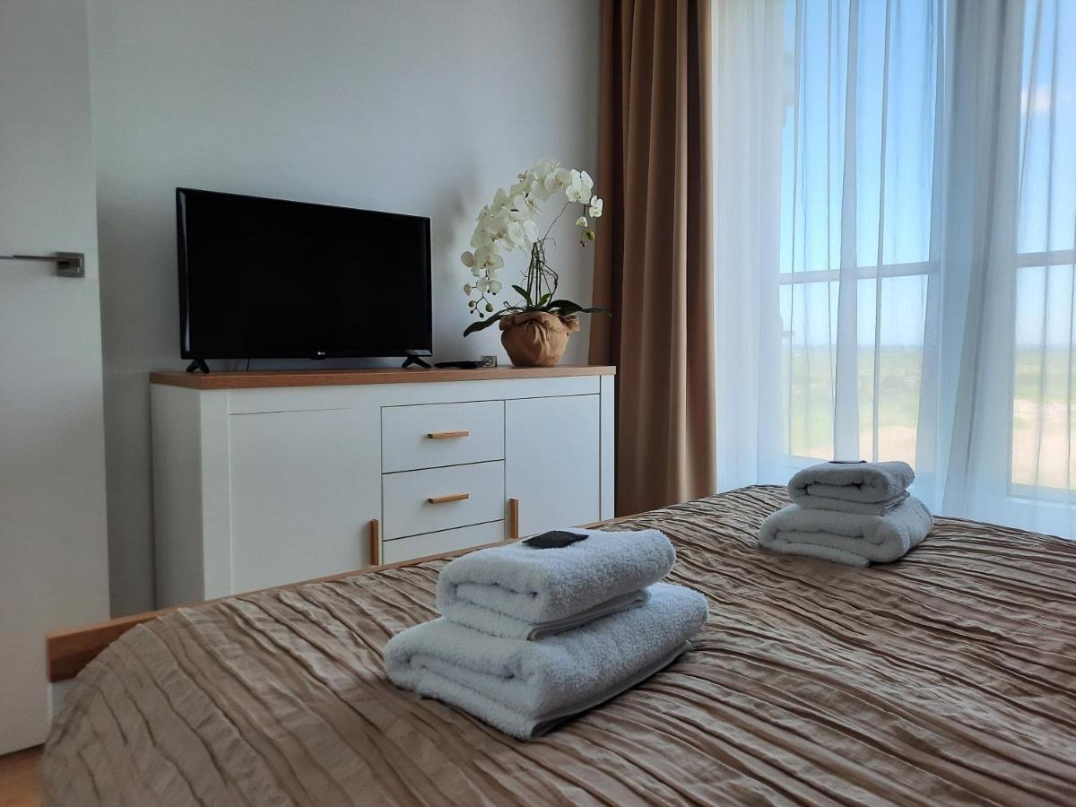 Aqua Sunset Apartment